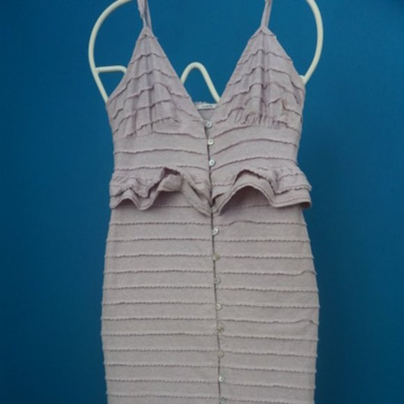 Tularose Polly dress Lavender - Picture 3 of 5